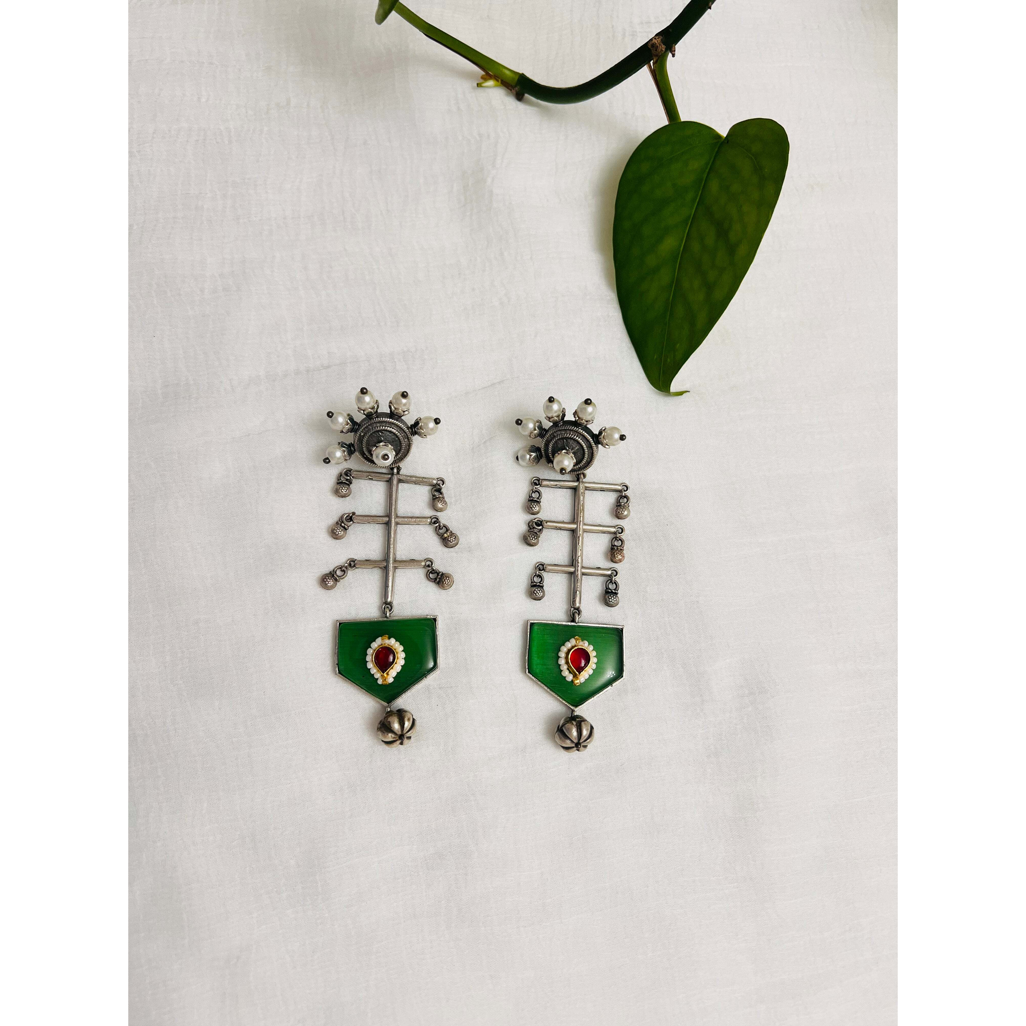 Silver oxidized dangle earring | Green stone hanging earring | Indian jeelry