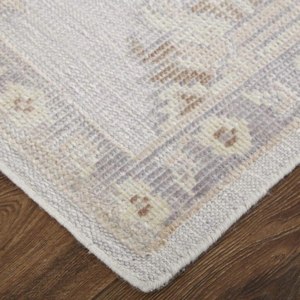 HomeRoots 514987 9 x 12 ft. Ivory Silver & Tan Floral Hand Knotted Stain Resistant Rectangle Area Rug