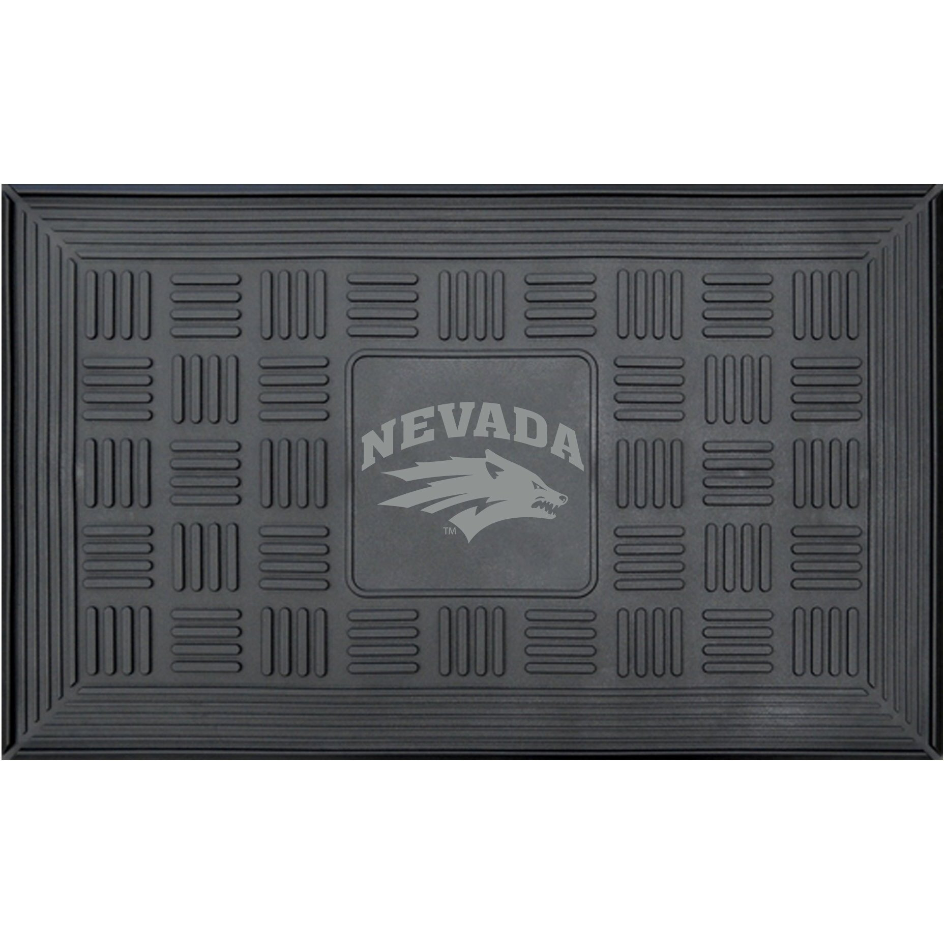 FANMATS 12440 Nevada Wolfpack Heavy Duty Vinyl Medallion Outdoor Door Mat - 19.5in. x 31in.