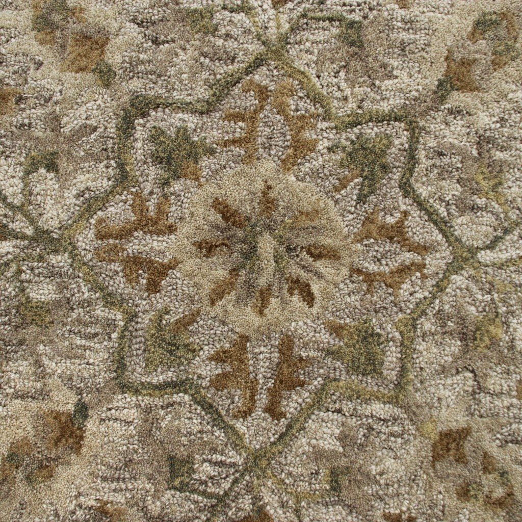 6 Round Beige Distressed Medallion Area Rug