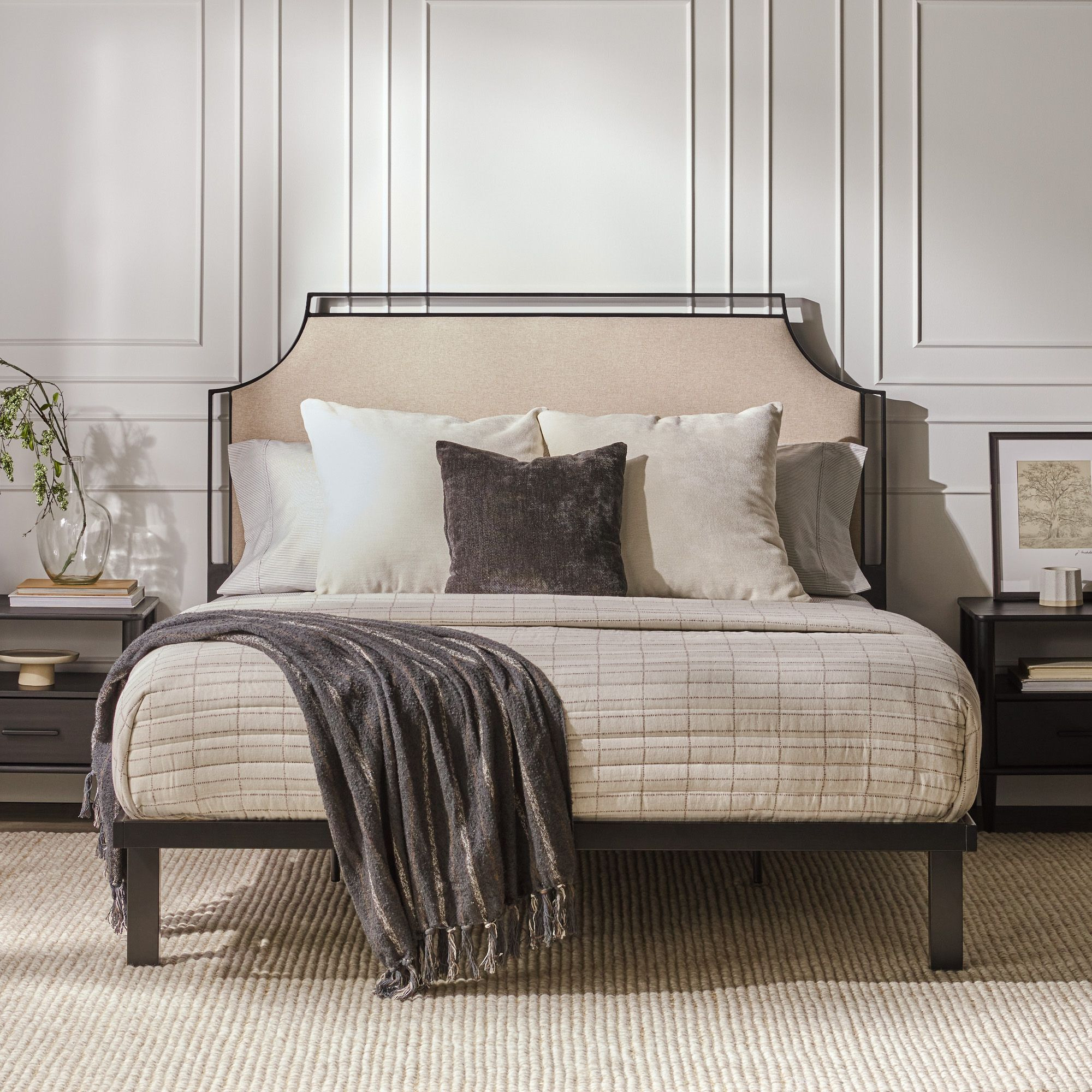 Traditional Upholstered Metal Queen Bedframe Tan