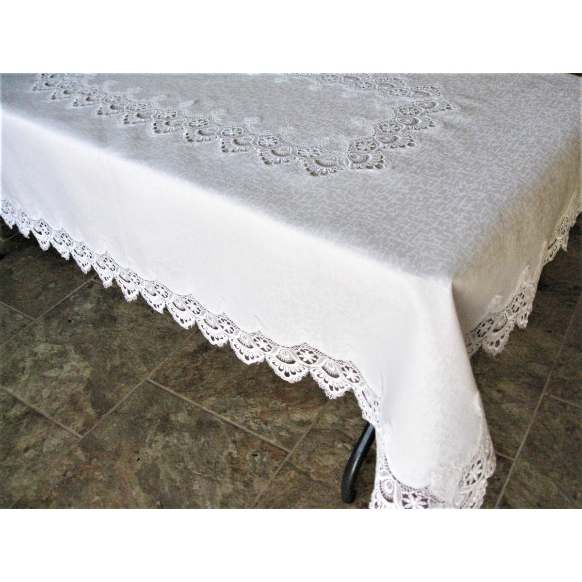 H8139-F1-68x160 68 x 160 in. White European Lace with White Antique Fabric Tablecloth