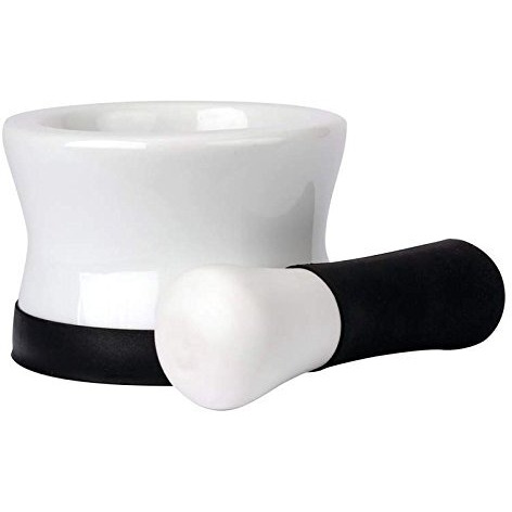 Porcelain Mortar & Pestle grinding