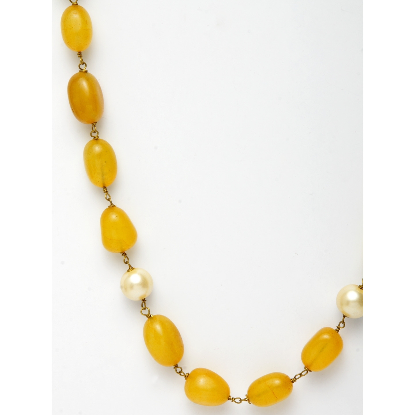 yellow sapphire peal string