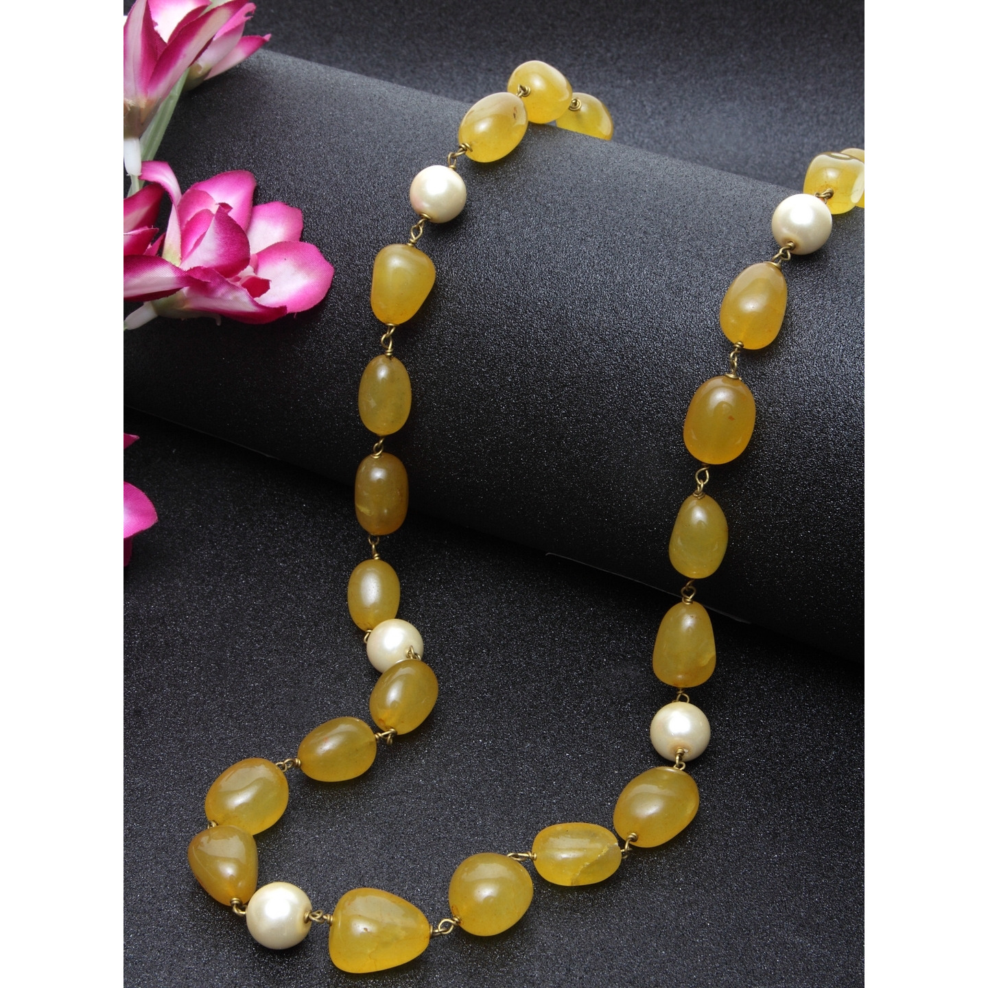 yellow sapphire peal string